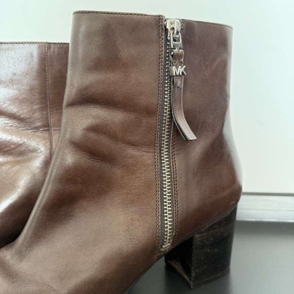 Michael Kors brown leather Dawson pointed toe ankle boots - size 9.5 - Picture 4 of 6
